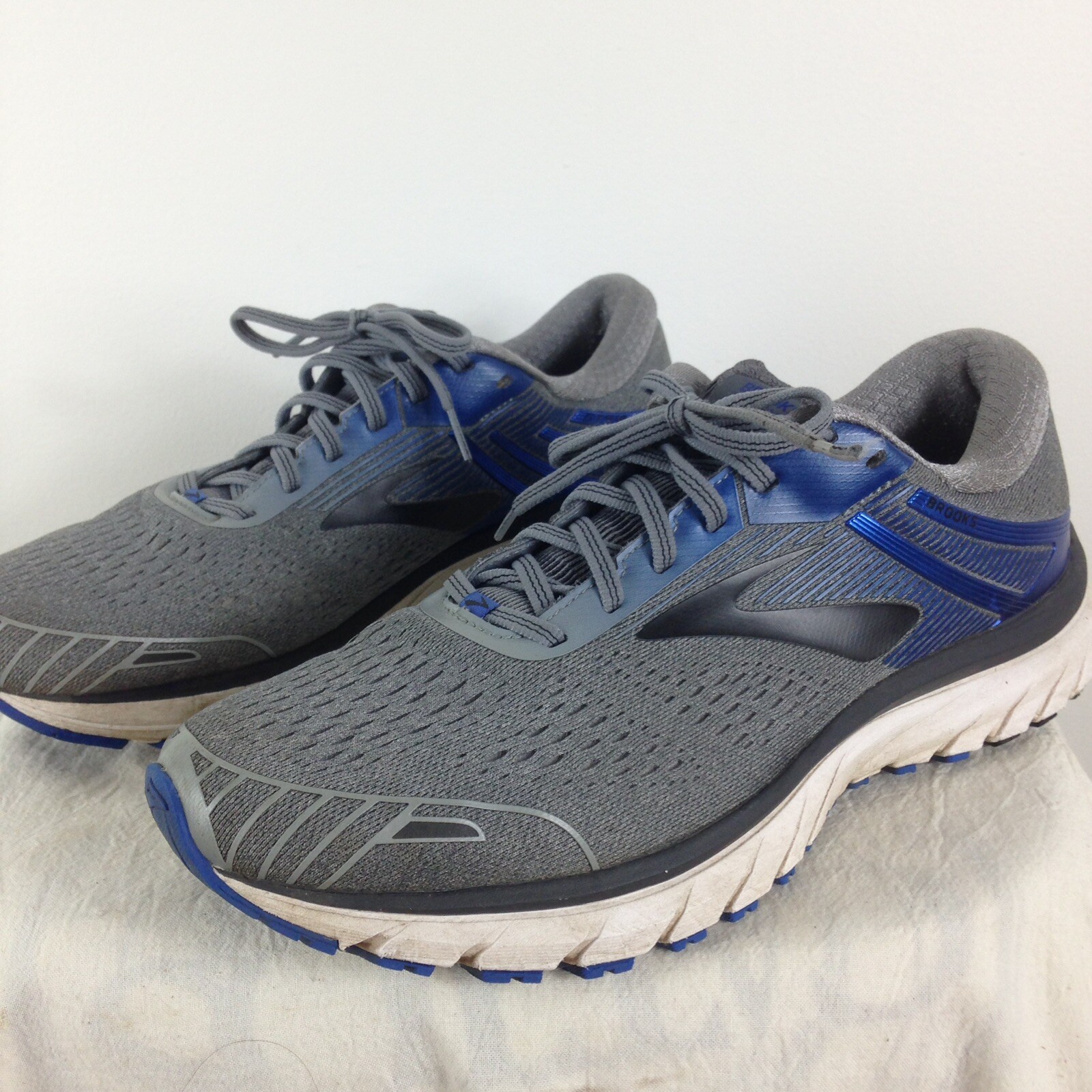 brooks beast 11 gold