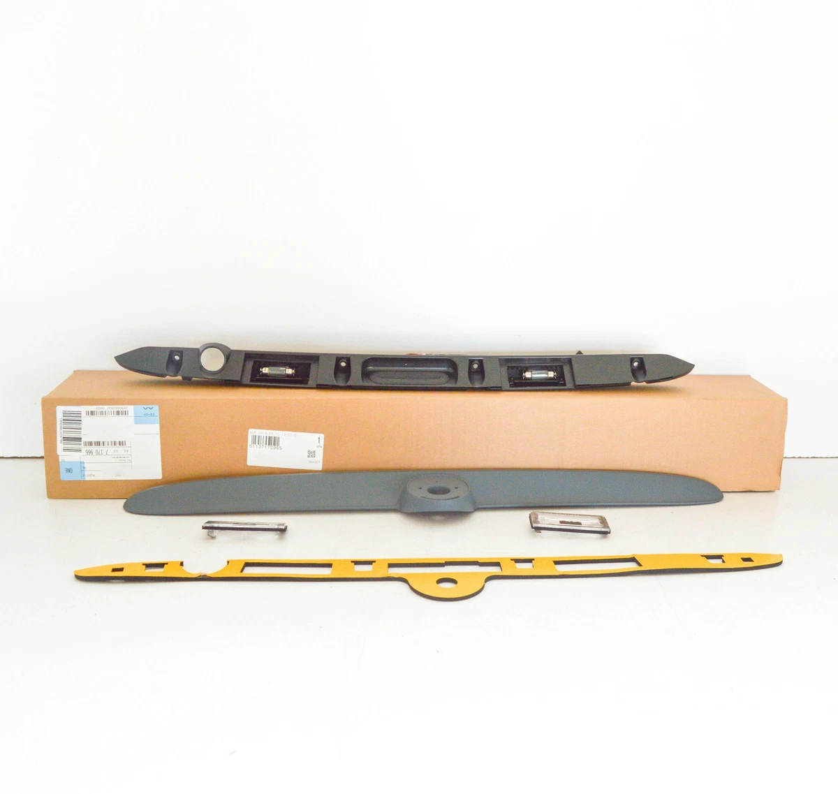 BMW 3 E46 CABRIO Trunk Boot Lid Grip Handle 51137170965 7170965 