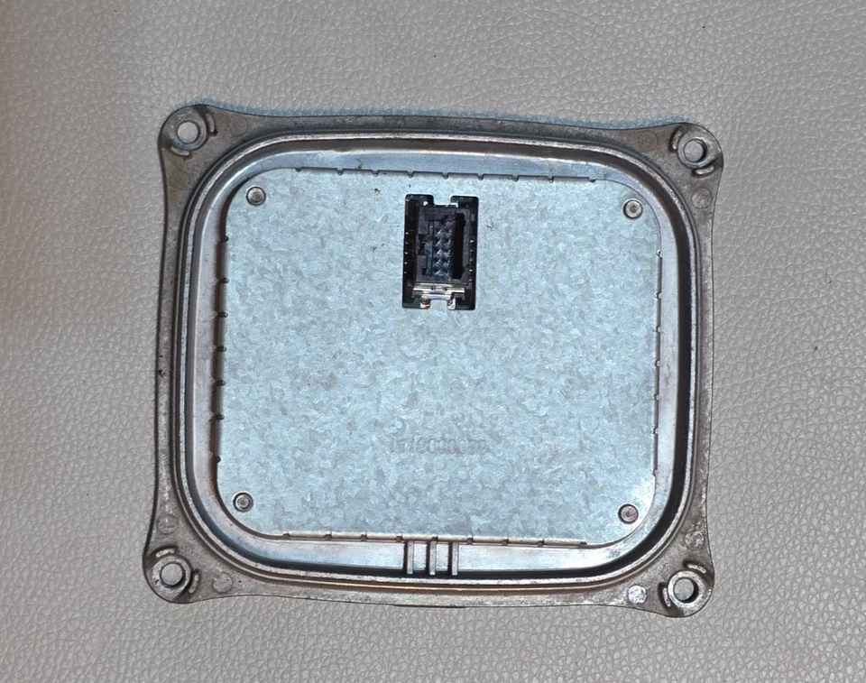 2017 2018 2019 2020 CHRYSLER PACIFICA БАЛЛАСТНЫЙ МОДУЛЬ ФАРЫ 10EEG171311 OEM - Изображение 3 из 3