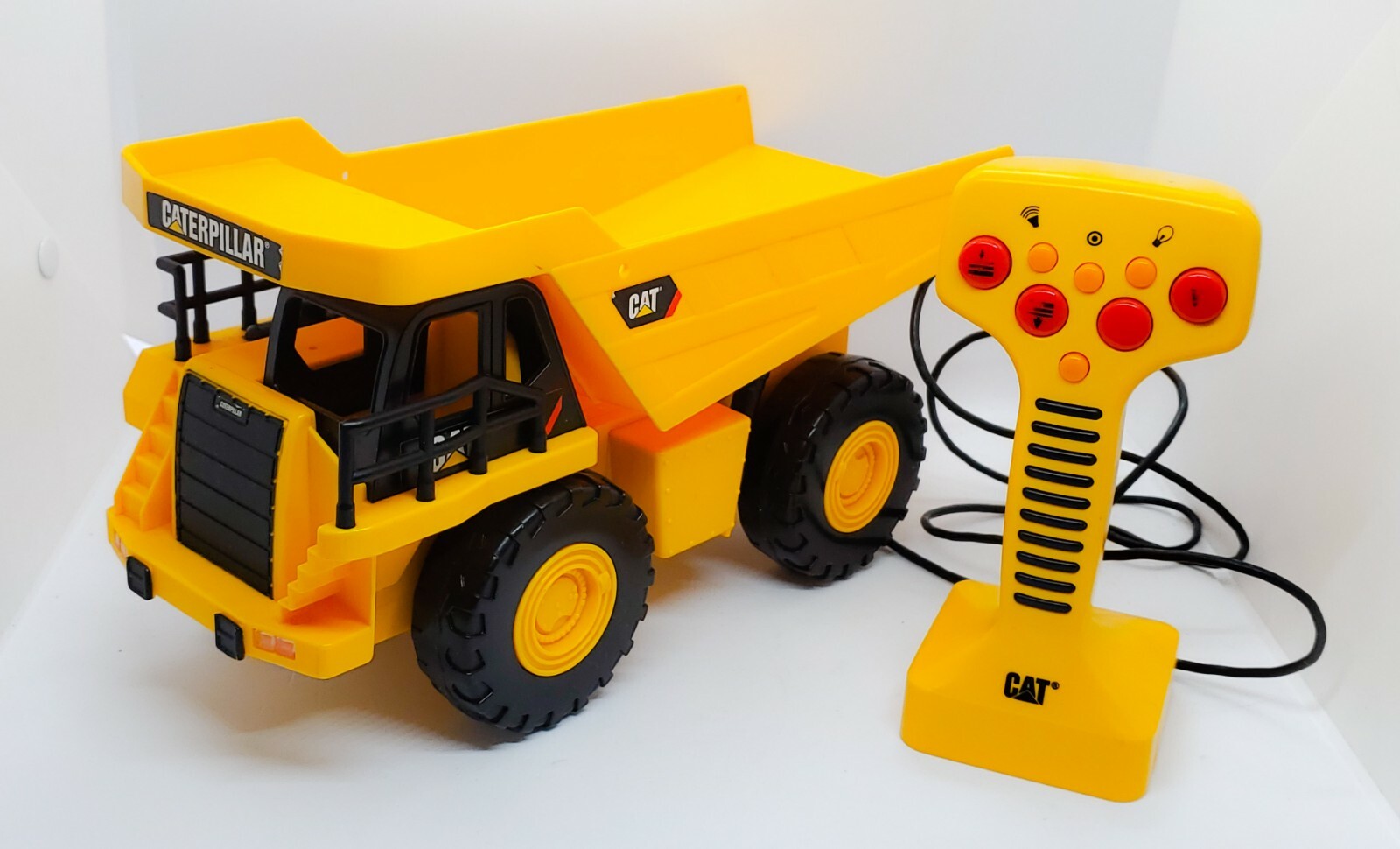 caterpillar toy trucks with sounds