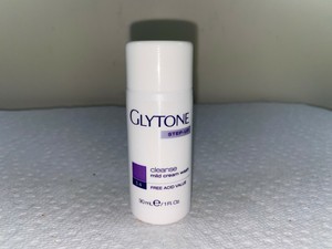 glytone mild cream wash