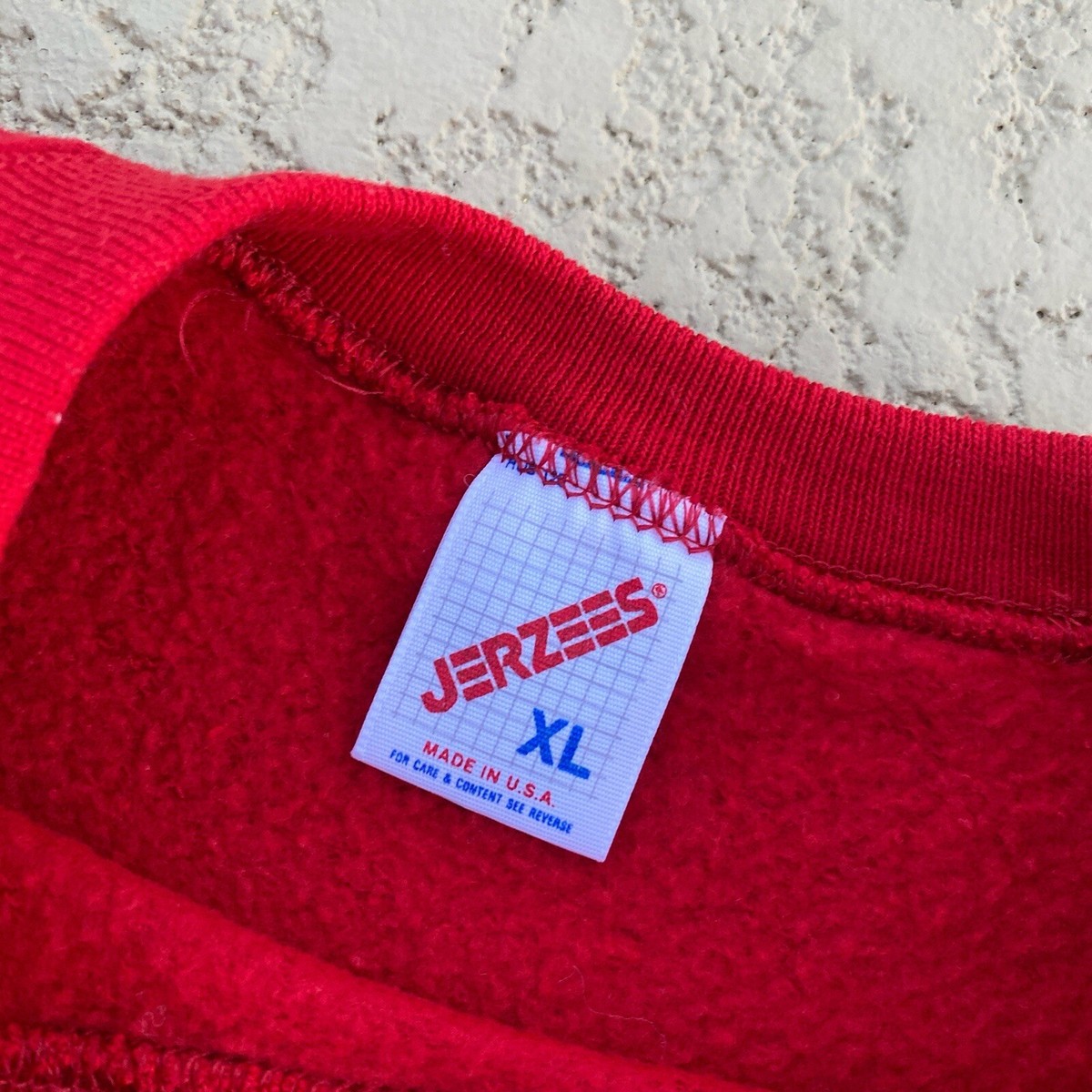 トップス 80s JERZEEZ red sweatshirt made in USA 80's/90's Vintage Jerzees Blank USA Made Red Sweatshirt Size