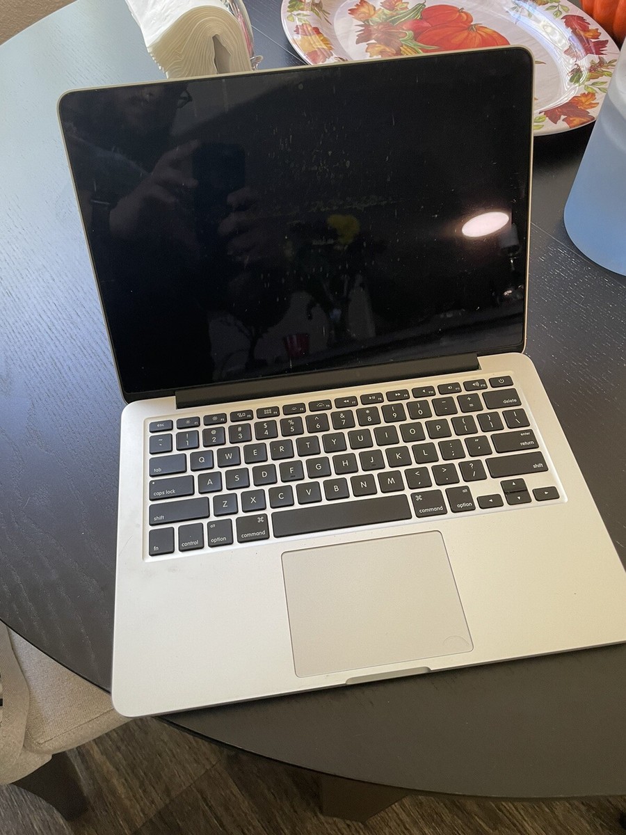 Apple A1502 MacBook Pro 8GB 2.9GHz Intel Core i5 Retina Display