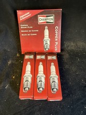 Vintage New Old Stock Spark Plugs 7 Champion 868 Rj19lm