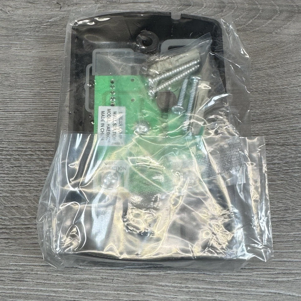 Linear HAE00001 - 3-Button Deluxe Wall Station for Linear Gate Openers - Image 3 of 4