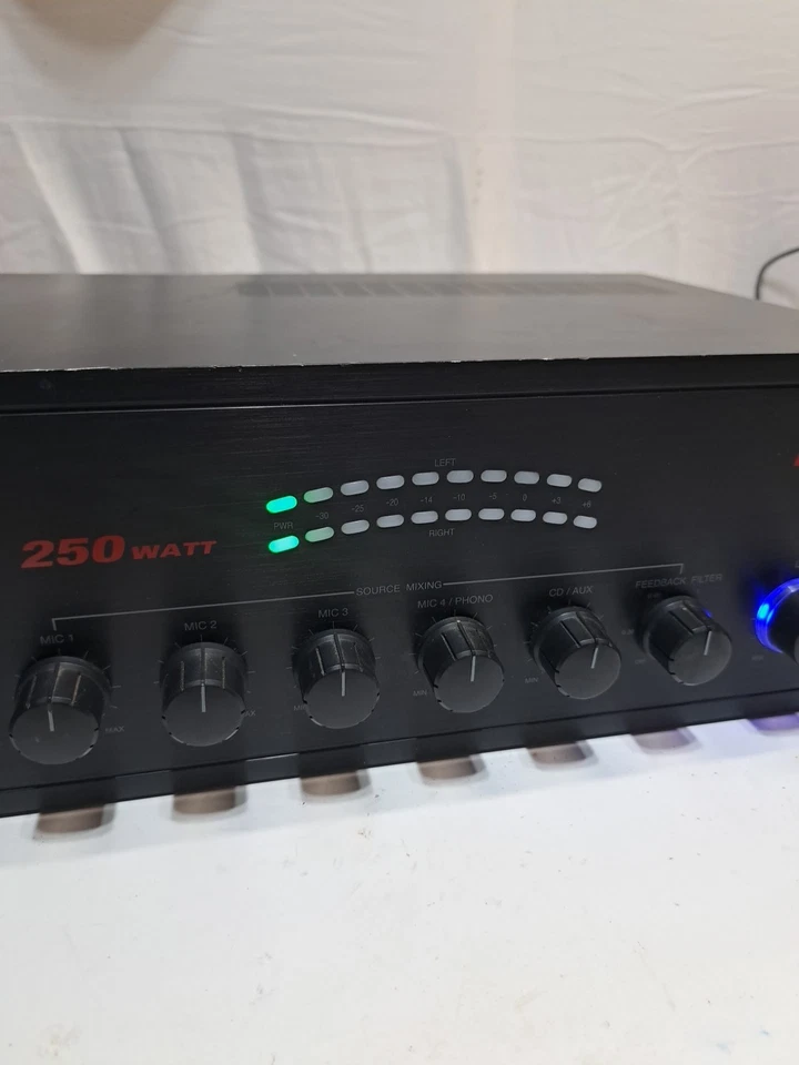 RadioShack Stereo PA Amplifier MPA-250B Turns On Not Fully Tested Has Scratches - Image 3 of 4