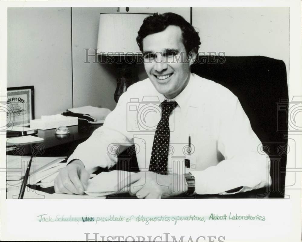 1983 Press Photo Jack Schuler, head of Abbott Laboratories diagnostic operations