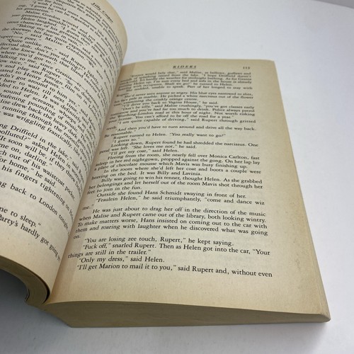 RIDERS By Jilly Cooper - Vintage Paperback - Third Print - Used, Look - Read - Picture 13 of 20