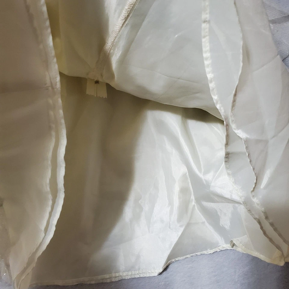 Vestido feminino edição rara brilho dourado - Imagem 3 de 4