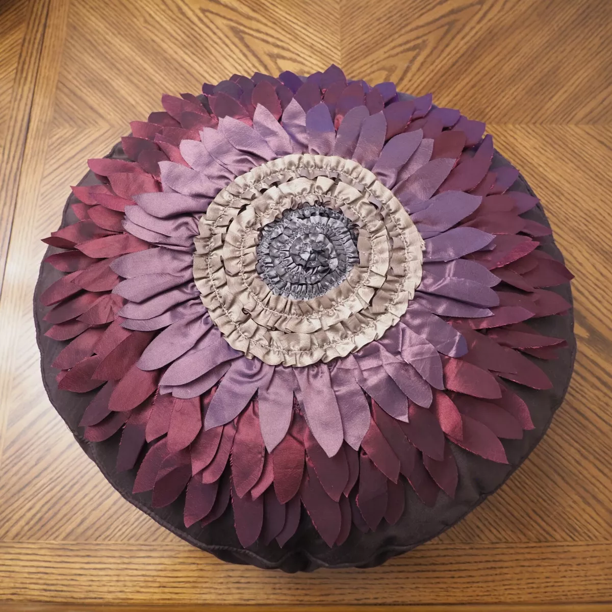 NWT SPENCER N ENTERPRISES Inc Round Purple Multi Fixture FLORA Throw Pillow 18