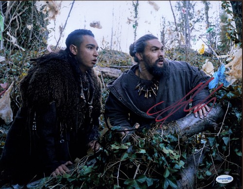 Archie Madekwe Jason Momoa Signed 11x14 Photo ACOA See