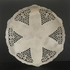 Mappin & Webb, London Mappin Plate pierced cake plate-W28321 D588-26 cm diameter