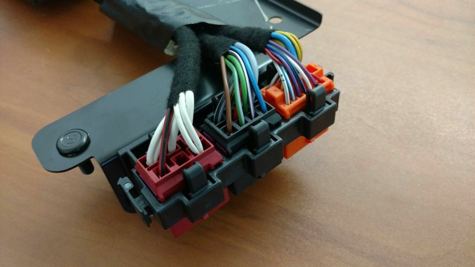 LAMBORGHINI MURCIELAGO LP640 DRIVER DASH FUSE RELAY BOX OEM 413971378A
