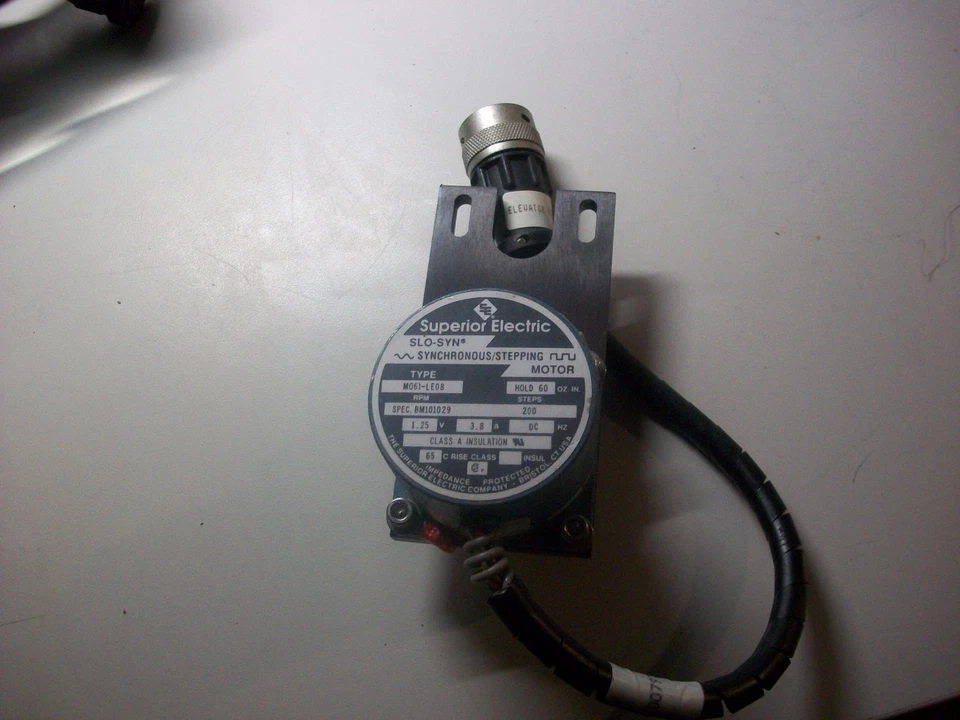 Superior Electric M062-LE-08 Slo-Syn 3.8A Synchronous Stepping/Stepper Motor - Image 2 of 3