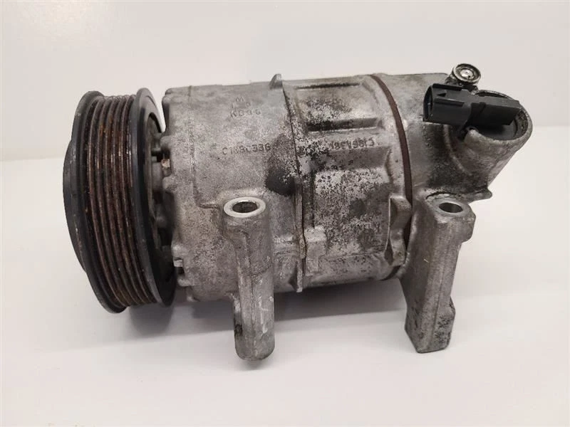 Compresor de aire acondicionado Chrysler 300 2014-2023 3,6 L 68160395AF 14-23       Foto 2 de 4