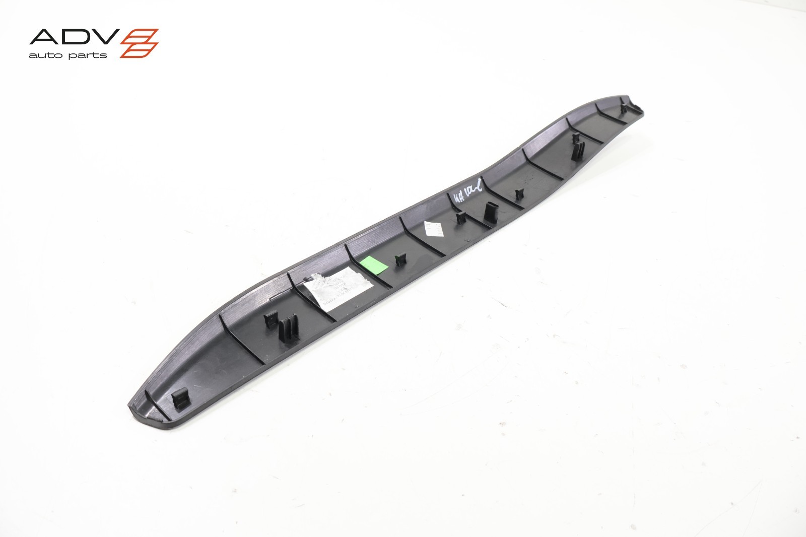 2017 - 2020 BMW i8 I12 COUPE RIGHT SIDE DOOR SILL SCUFF STEP PLATE COVER OEM