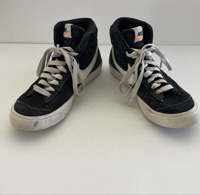 Nike Blazer Mid '77 Suede Black/White-Total Orange (DD3237 002) size 5Y