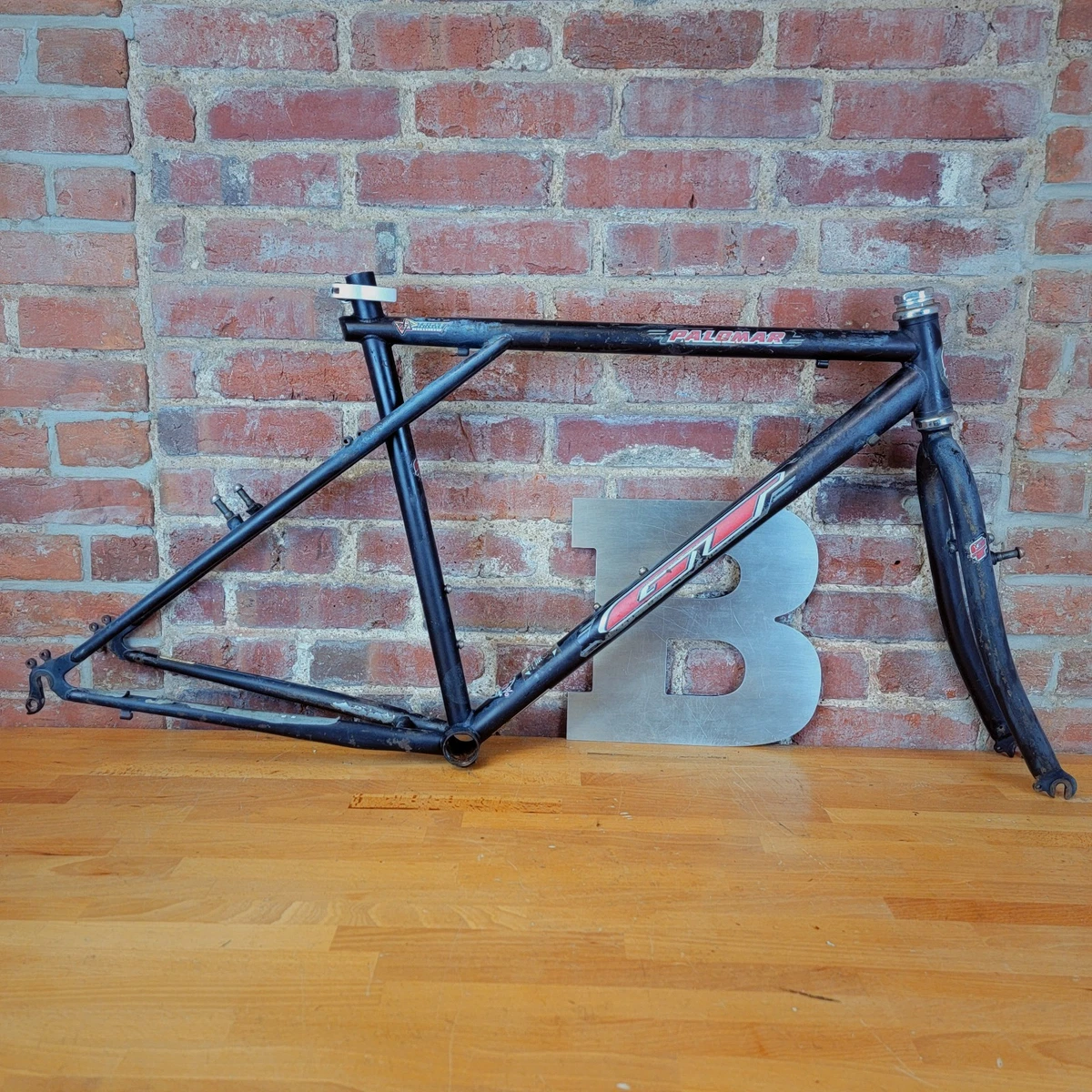 Preços baixos em Quadros de Bicicleta de Aço GT para Mountain Bike