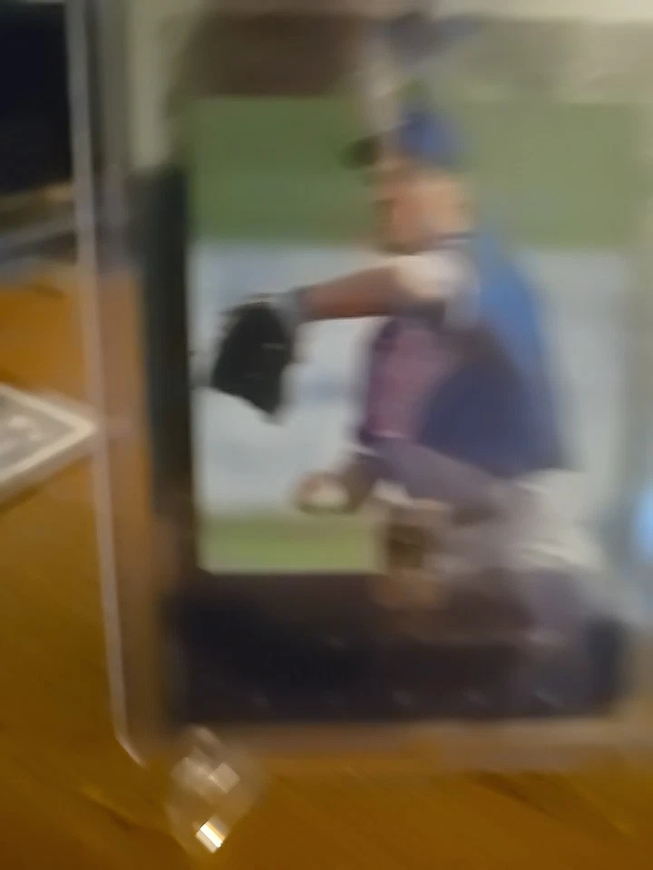 1997 Donruss Elite - Ryne Sandberg #70 - Image 3 of 4