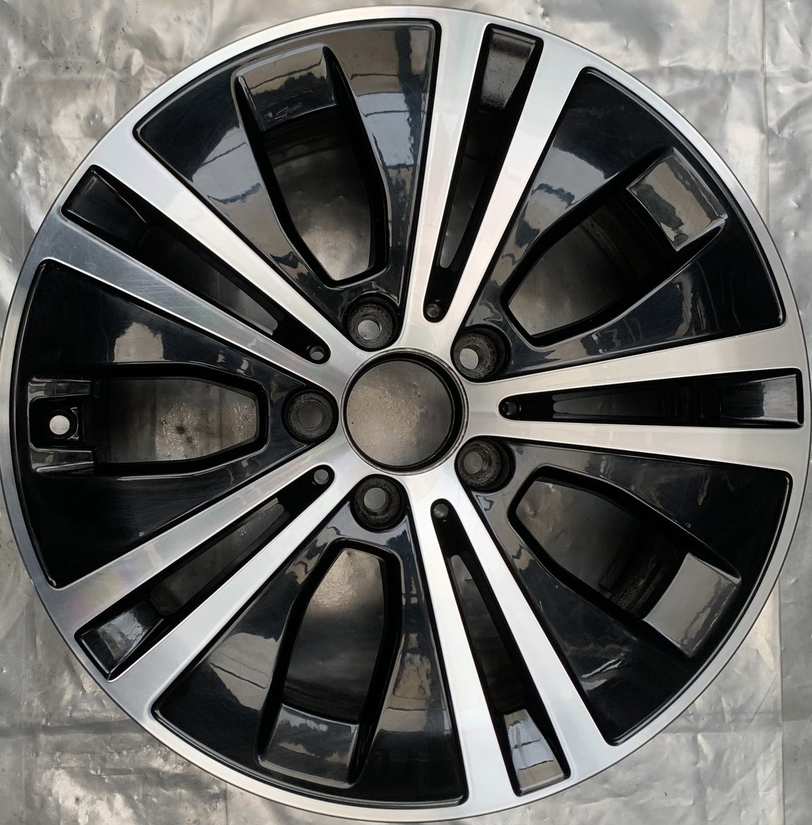 4 Original Mercedes-Benz Alloy Wheels 7.5Jx17 ET40 A2134015100 E