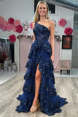 Vestido de noche largo de tul con abertura en capas de encaje de un hombro brillante - Imagen 15 de 16