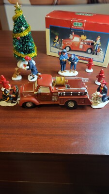 lemax christmas village lot of 10  Pieces