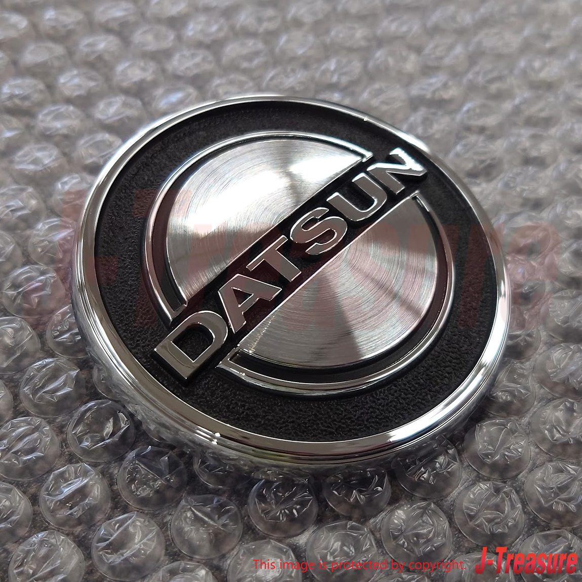 11番セレクトセット NISSAN DATSUN 240Z S30 Genuine Front Hood Emblem 
