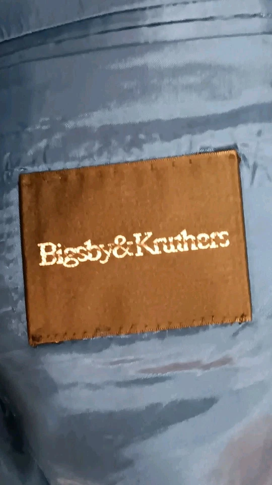 Versace V-2 Blazer Sports Coat  Size L Made In Switzerland - Image 4 of 4