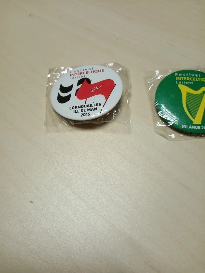 lot 2 Badges Collector Festival interceltique de Lorient 2014/2015 Musique Celte - Image 2 of 4