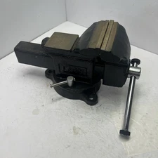 Larin 4 In Bench Vise, Swivel -Anvil GREAT CONDITION, FAST SHIPPING, 