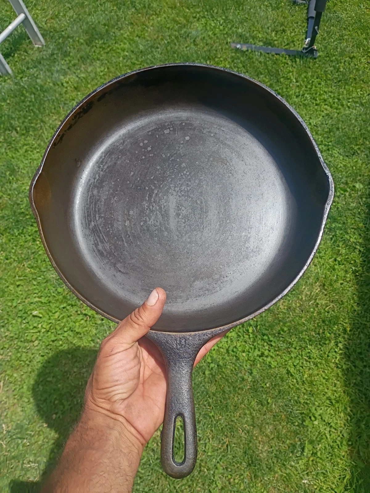 Vintage Unmarked Wagner Ware No. 10 Cast Iron Skillet - 11 3/4” Made in USA!