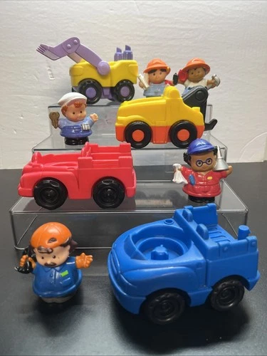 Fisher Price Vintage Little People Construction Mechanic Lot Vehicle 5 Figure R3