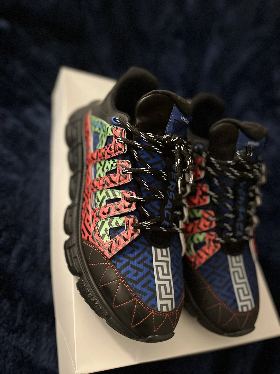 VERSACE