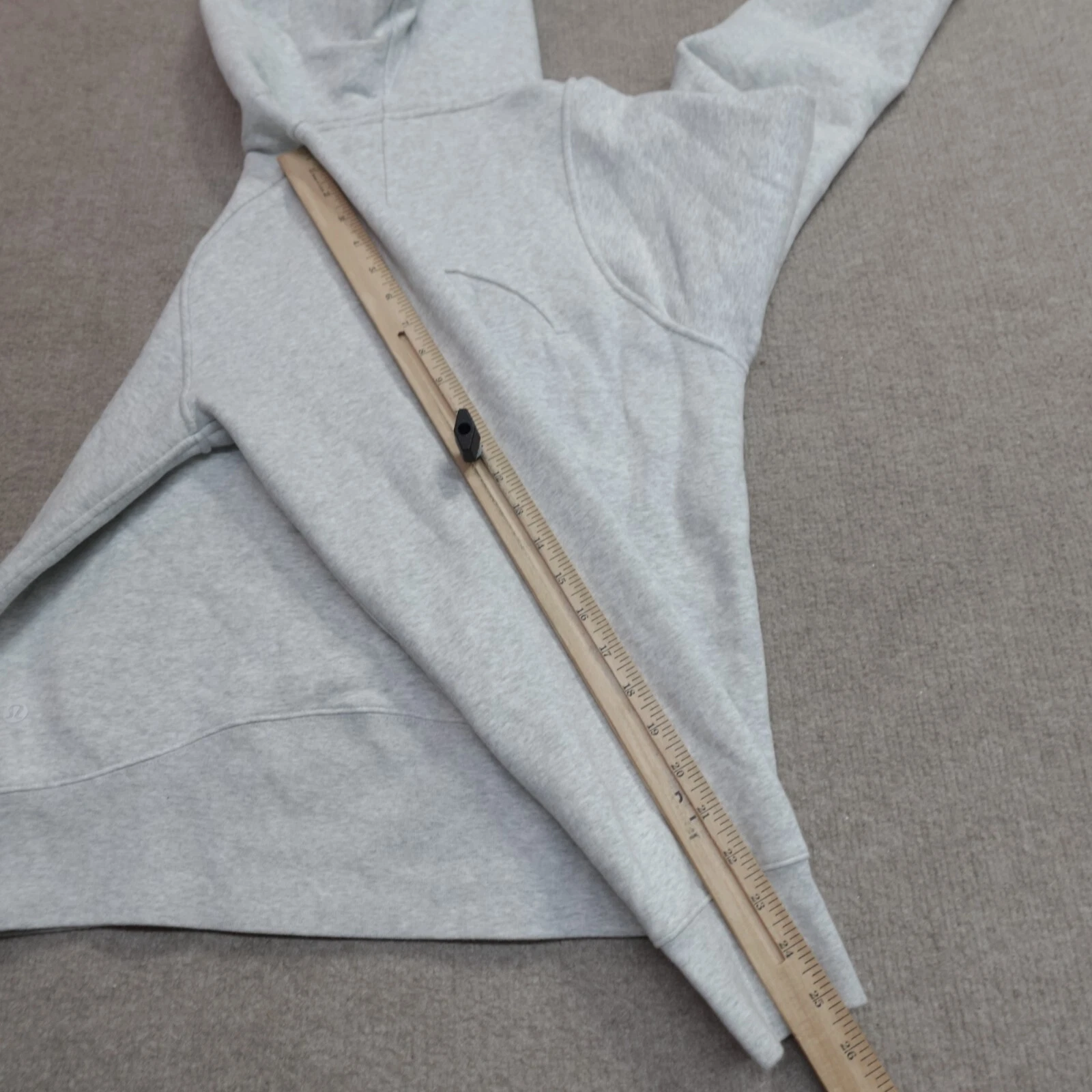 VETEMENTS Felpa Lululemon piccola grigia con cappuccio per tutti i tuoi