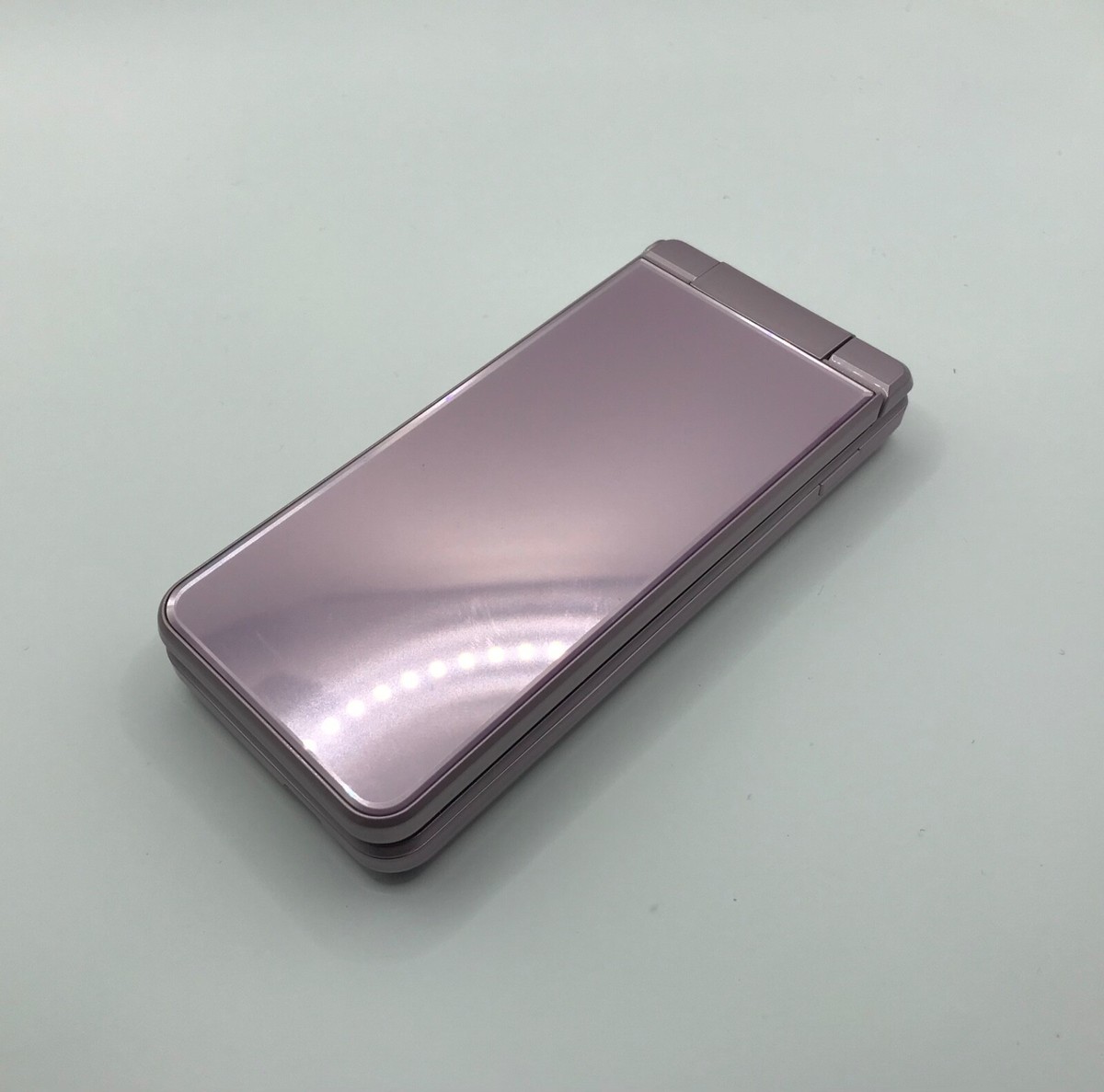 AQUOS⭐︎ New Sharp mobile phone spotted on FCC with 7240mAh battery