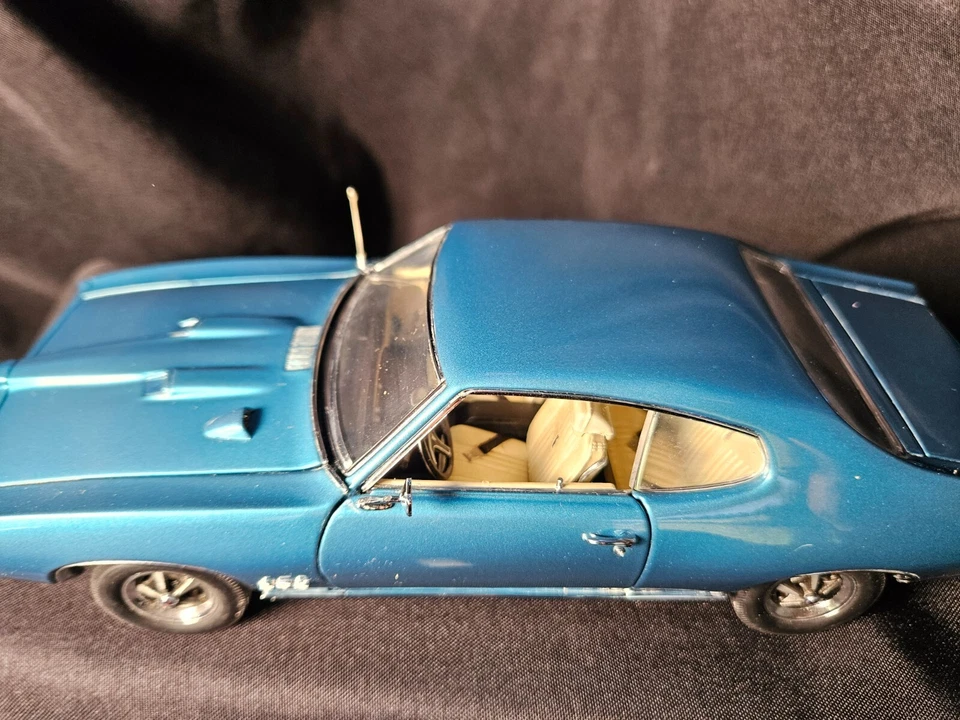 Danbury Mint 1969 Pontiac GTO Coupe 1:24 Scale Inv. #4666 - Image 2 of 4