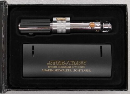 Master Replicas Star Wars Anakin Skywalker La Vendetta dei Sith spada laser SW-310 - Foto 3 di 14