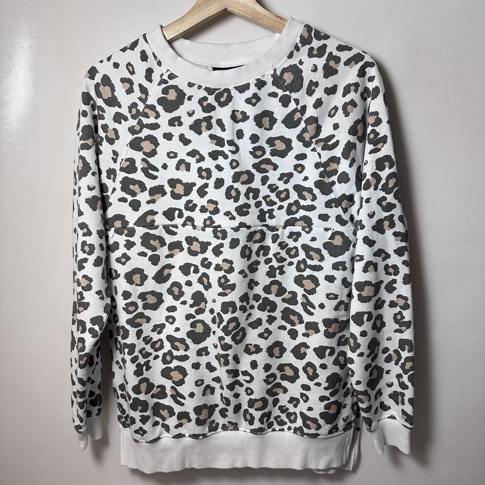 Nursing Queen Leopard Side Slit Cream Sweatshirt in XXS Size-image