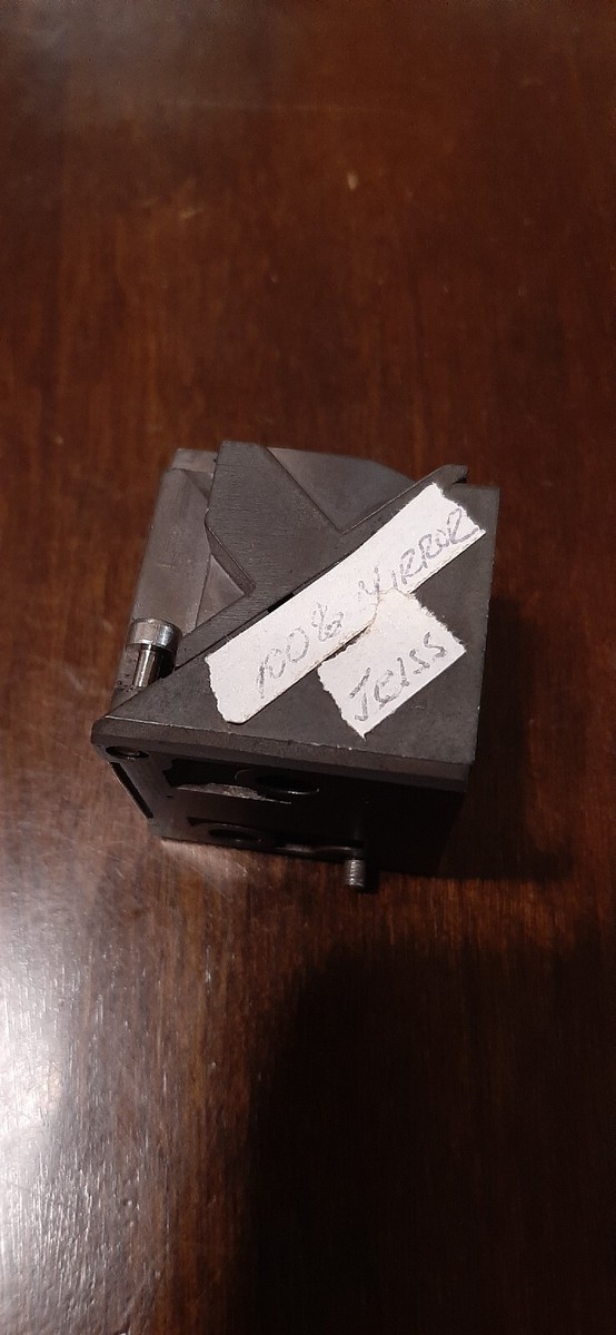 ZEISS MICROSCOPE REFLECTOR CUBE 452888 W/ FLUORESCENCE FILTER 100