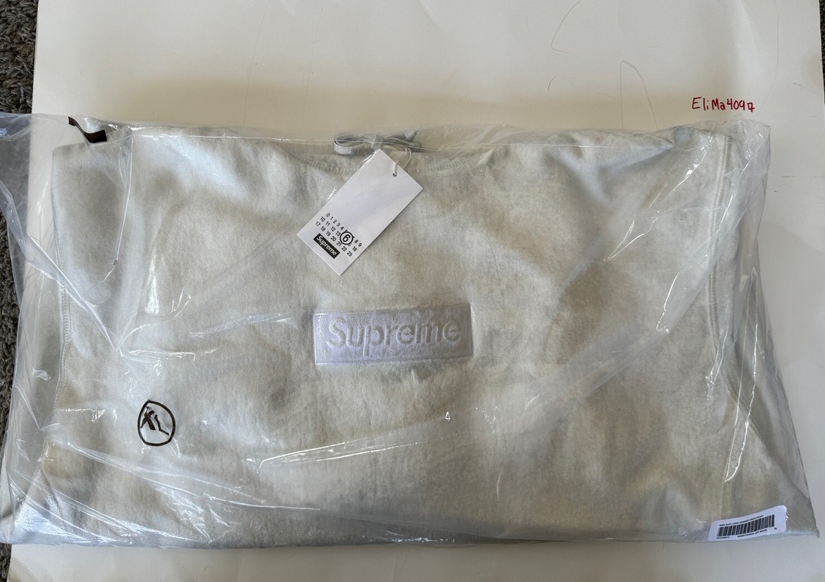 Supreme MM6 Maison Margiela Foil Box Logo Hoodie White Size Supreme MM6 Maison Margiela Foil Box Logo Hoodie White Size