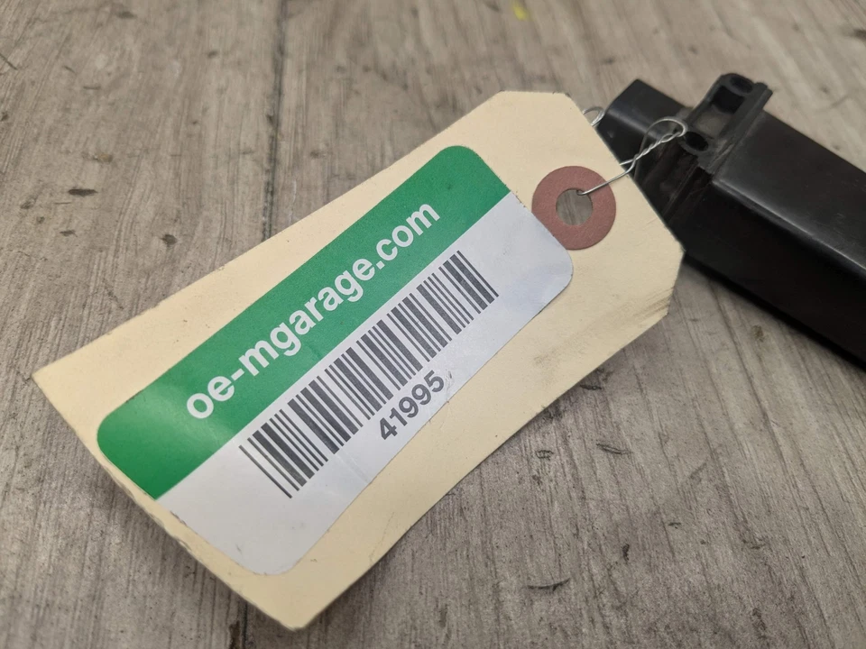 OEM BMW E70 E71 E82 E88 E89 E92 E93 Tire Pressure Control Unit Module RDC - Image 4 of 4