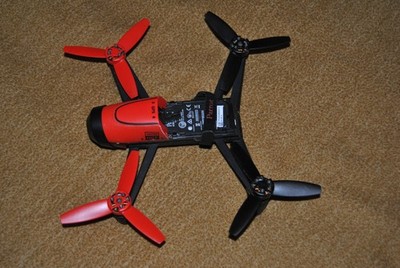 Parrot Bebop 1 - Skycontroller, Akkus, Ladegeräte, Zubehör, stabiler Koffer