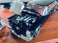 1/18 Mercedes Pullman CMC Mercedes Pullman Model