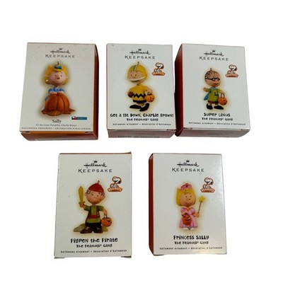 Hallmark Keepsake Ornaments The Peanuts Gang Halloween Sally Linus Lucy 2009 NEW