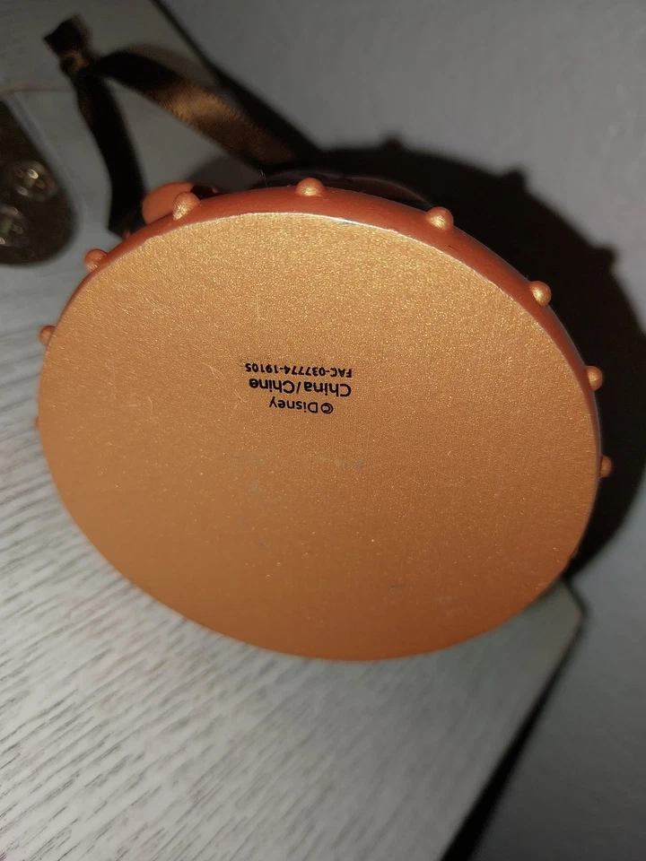 Ornamento de férias caderno de esboços Aladdin Jasmine & Rajah loja parques da Disney 2019 - Imagem 4 de 4