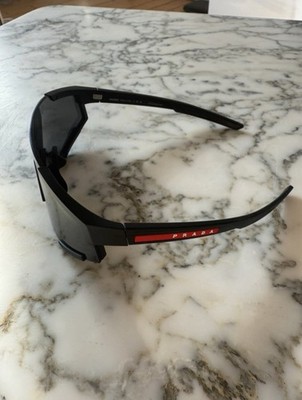 Sonnenbrille PRADA LINEA ROSSA Neupreis 330 Euro Sonnenbrille - PSO4WS