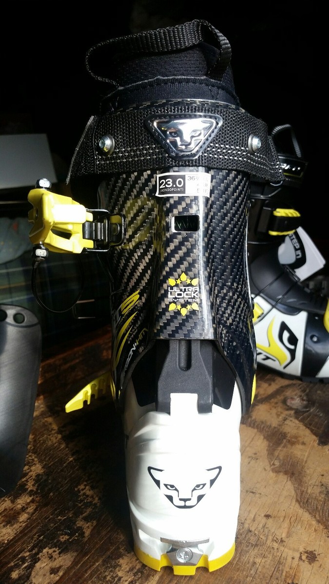 Dynafit TLT5 Performance Boots 23. AT, ski mountaineering Dynafit TLT5 Performance Boots 23. AT, ski mountaineering