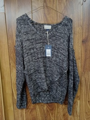NWT Universal Thread Women's V-Neck Pullover Sweater Sz S Gray VARIEGATED