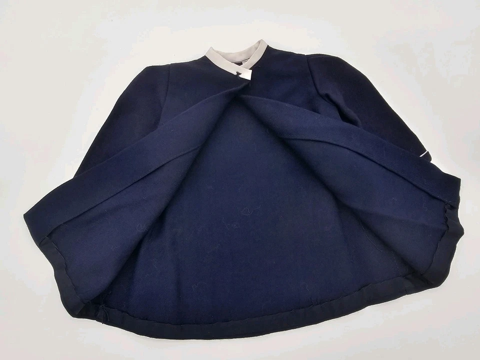 Bata de lana botánica vintage Terri Lee Fashions etiquetada azul marino con fieltro cordero 1950 Foto 3 de 4