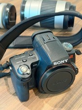 Sony  55 Digital SLR Camera Kit with 2 Zoom Lenses Battery Charger SD Card